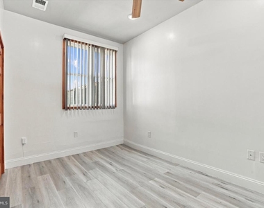 1233 S Broad Street - Photo Thumbnail 14