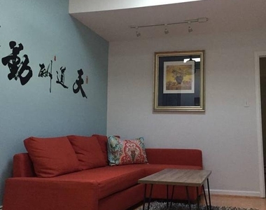 1008 S 8th Street - Photo Thumbnail 1