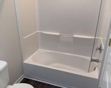 135 S Charlotte Street - Photo Thumbnail 12
