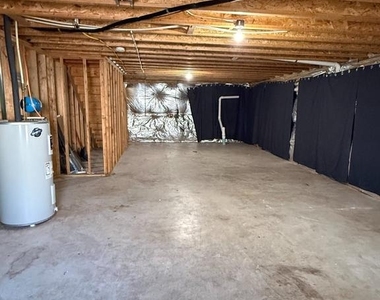 135 S Charlotte Street - Photo Thumbnail 22