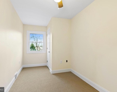 517 Highland Avenue - Photo Thumbnail 18