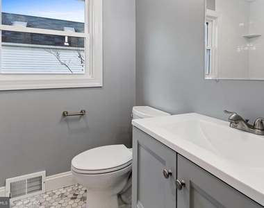 517 Highland Avenue - Photo Thumbnail 17