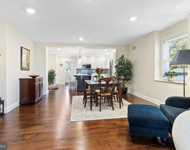 517 Highland Avenue - Photo Thumbnail 6