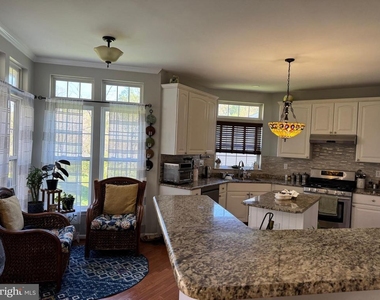 873 S York Drive - Photo Thumbnail 7