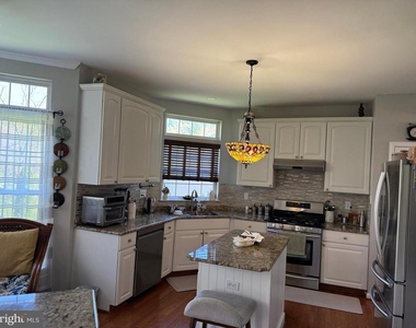 873 S York Drive - Photo Thumbnail 8