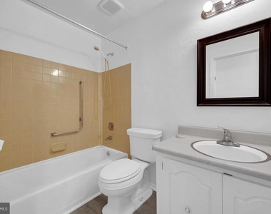 16 Sycamore Road - Photo Thumbnail 8