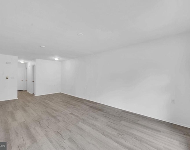 16 Sycamore Road - Photo Thumbnail 6