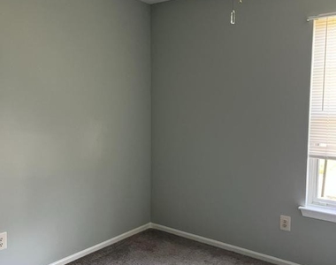 142 Andover - Photo Thumbnail 7