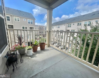 5221 Sable Court - Photo Thumbnail 12