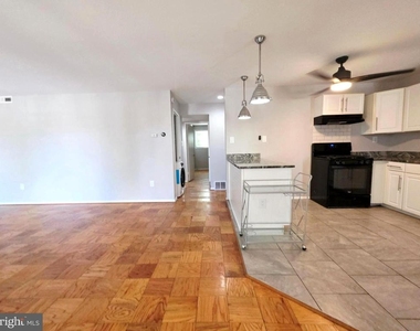 7316 Donnell Place - Photo Thumbnail 10