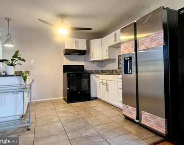 7316 Donnell Place - Photo Thumbnail 3