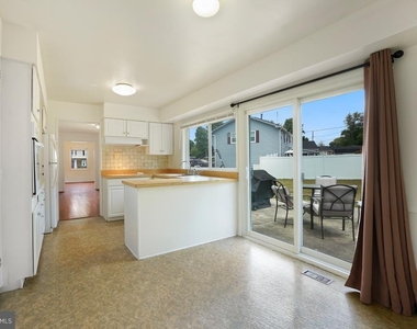 1108 Port Echo Lane - Photo Thumbnail 14
