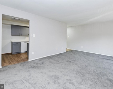 10245 Prince Place - Photo Thumbnail 7