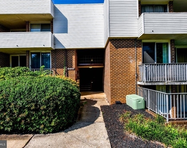 10245 Prince Place - Photo Thumbnail 1