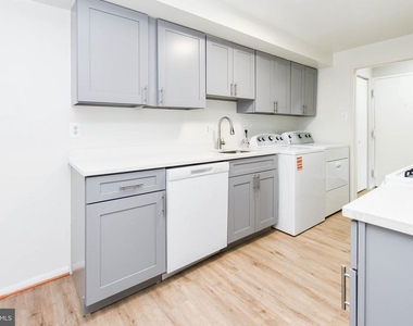 10245 Prince Place - Photo Thumbnail 24