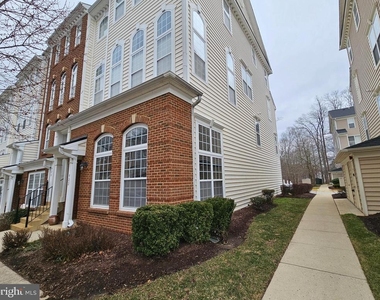 922 Pine Forest Lane - Photo Thumbnail 2