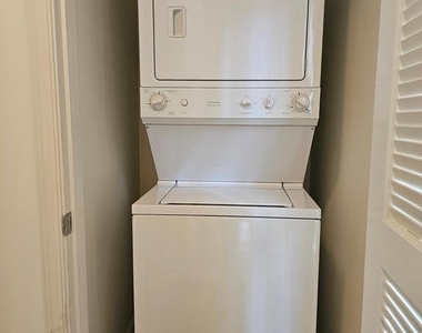 922 Pine Forest Lane - Photo Thumbnail 21