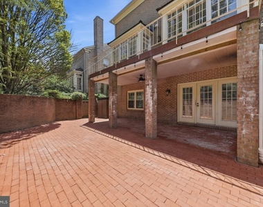 8904 Barrowgate Court - Photo Thumbnail 40