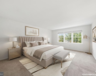 8904 Barrowgate Court - Photo Thumbnail 21