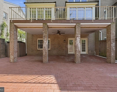 8904 Barrowgate Court - Photo Thumbnail 46