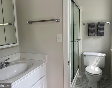 4847 Chevy Chase Drive - Photo Thumbnail 20