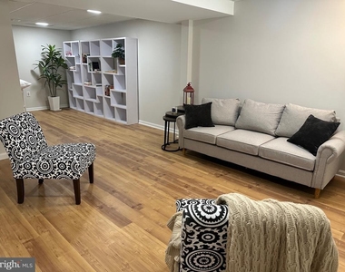 4847 Chevy Chase Drive - Photo Thumbnail 30
