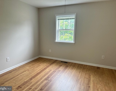 4847 Chevy Chase Drive - Photo Thumbnail 33