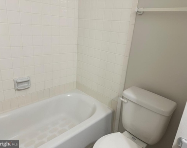 4847 Chevy Chase Drive - Photo Thumbnail 35