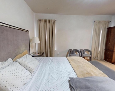 10147 Kings Grove Way - Photo Thumbnail 38