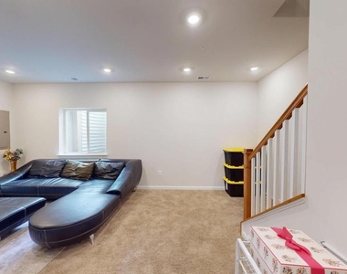 10147 Kings Grove Way - Photo Thumbnail 25