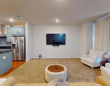 10147 Kings Grove Way - Photo Thumbnail 3