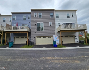 10147 Kings Grove Way - Photo Thumbnail 51