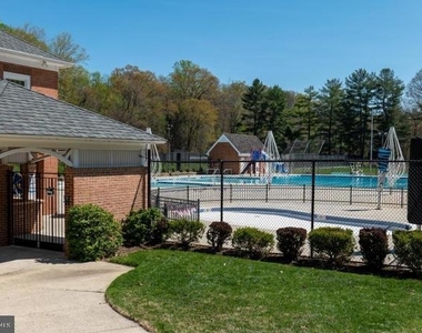 7809 Hidden Meadow Terrace - Photo Thumbnail 41
