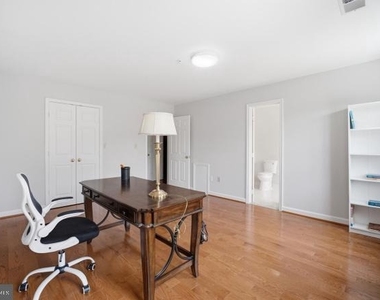 7809 Hidden Meadow Terrace - Photo Thumbnail 27