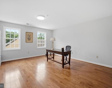 7809 Hidden Meadow Terrace - Photo Thumbnail 26