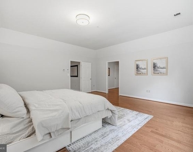 7809 Hidden Meadow Terrace - Photo Thumbnail 21