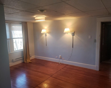 5841 Main Street Se - Photo Thumbnail 10