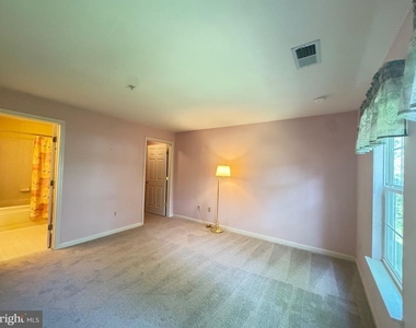 9151 Gracious End Court - Photo Thumbnail 14