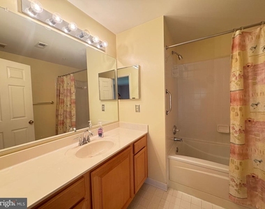 9151 Gracious End Court - Photo Thumbnail 18