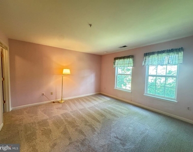9151 Gracious End Court - Photo Thumbnail 13