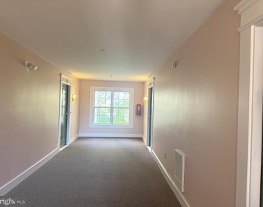 9151 Gracious End Court - Photo Thumbnail 8