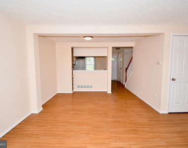 222 Canfield Terrace - Photo Thumbnail 5