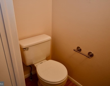 222 Canfield Terrace - Photo Thumbnail 18
