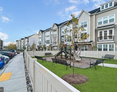 414 Matlock Ln - Photo Thumbnail 23