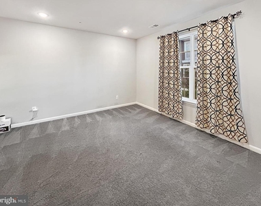 414 Matlock Ln - Photo Thumbnail 10