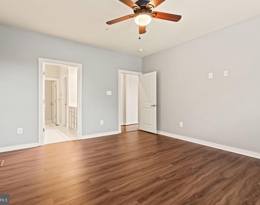 1112 Saxton Drive - Photo Thumbnail 23