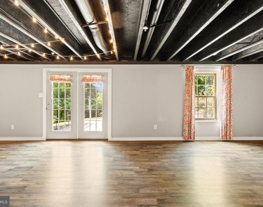 1112 Saxton Drive - Photo Thumbnail 51