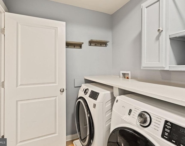 1112 Saxton Drive - Photo Thumbnail 29