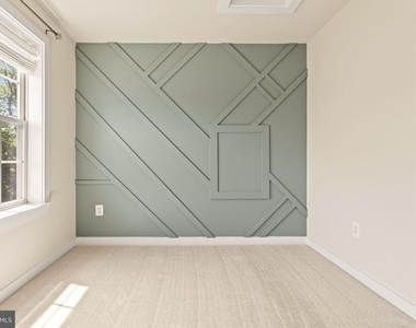 1112 Saxton Drive - Photo Thumbnail 38