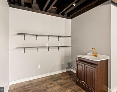 1112 Saxton Drive - Photo Thumbnail 49